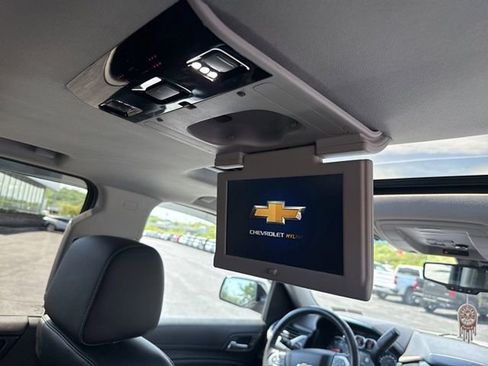 Used 2018 Chevrolet Suburban LT AWD/4WD image 28