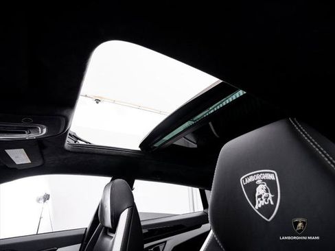 Used 2024 Lamborghini Urus S AWD/4WD image 31
