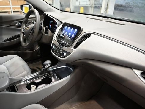 Used 2022 Chevrolet Malibu LT image 13