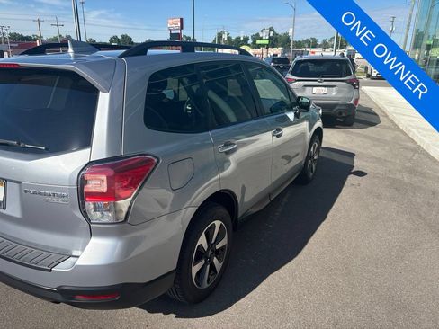 Used 2017 Subaru Forester 2.5i Premium w/ All-Weather Package AWD/4WD image 5