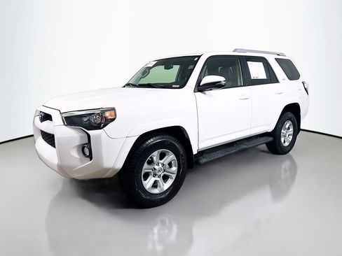 Used 2018 Toyota 4Runner SR5 Premium RWD image 3