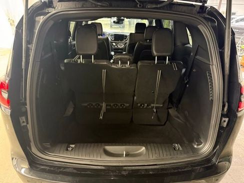 New 2026 Chrysler Pacifica Select FWD image 25
