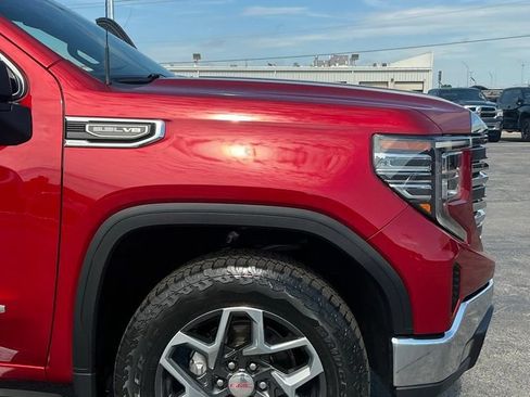 Used 2023 GMC Sierra 1500 SLT w/ SLT Premium Package AWD/4WD image 23