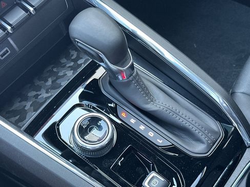 New 2025 GMC Canyon Elevation w/ Convenience Package image 23