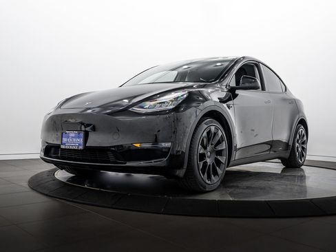 Used 2021 Tesla Model Y Long Range AWD/4WD image 7