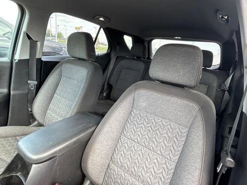 Used 2022 Chevrolet Equinox LT FWD image 4