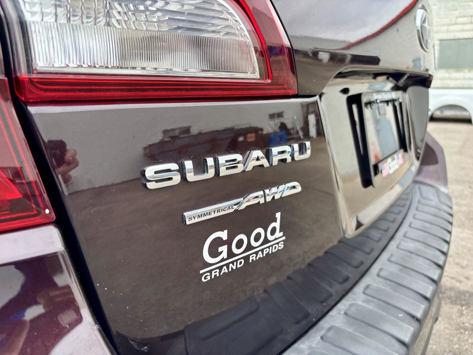 Used 2017 Subaru Outback 2.5i Touring w/ Popular Package #5A AWD/4WD image 18