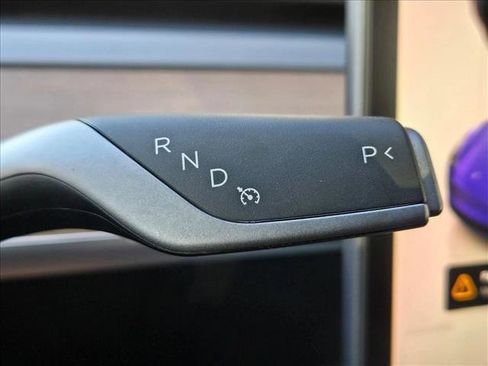 Used 2024 Tesla Model Y Long Range image 15