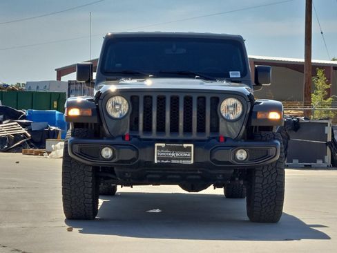Used 2023 Jeep Gladiator Rubicon w/ Cold Weather Group AWD/4WD image 8