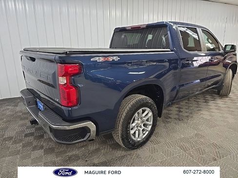 Used 2023 Chevrolet Silverado 1500 LT AWD/4WD image 12