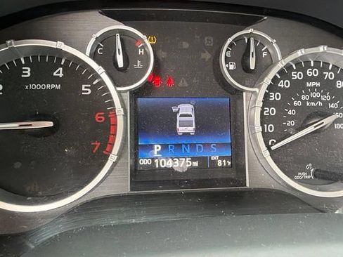 Used 2016 Toyota Tundra SR5 w/ SR5 Upgrade Package AWD/4WD image 5