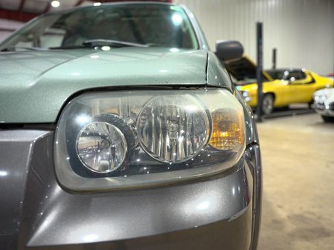 Used 2006 Ford Escape XLT image 38