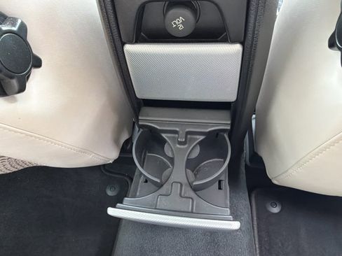 Used 2014 Volvo XC90 3.2 R-Design image 18