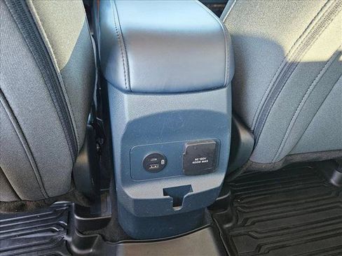 Certified 2022 Ford Maverick XLT w/ XLT Luxury Package image 18