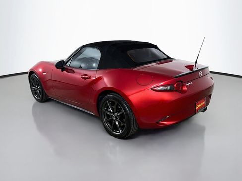 Used 2016 MAZDA MX-5 Miata Club RWD image 6