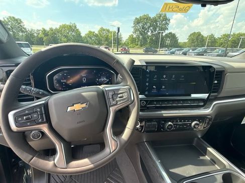 New 2026 Chevrolet Silverado 3500 LTZ w/ LTZ Premium Package AWD/4WD image 23