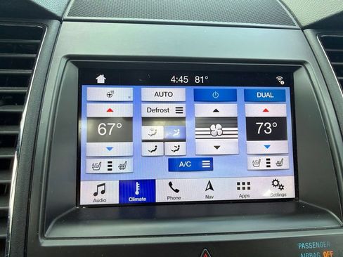 Used 2019 Ford Taurus Limited FWD image 22