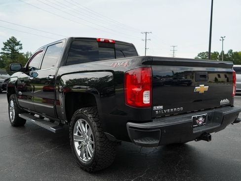 Used 2018 Chevrolet Silverado 1500 High Country AWD/4WD image 3