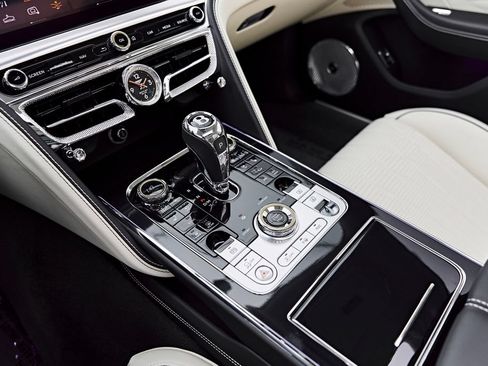 Used 2022 Bentley Flying Spur W12 AWD/4WD image 70