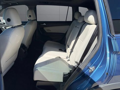 Used 2019 Volkswagen Tiguan SEL R-Line AWD/4WD image 19