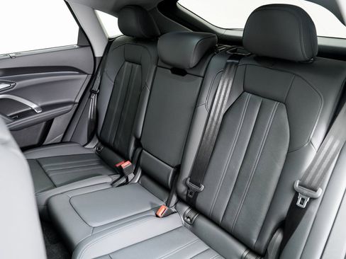 New 2025 Audi Q5 Premium Plus image 24