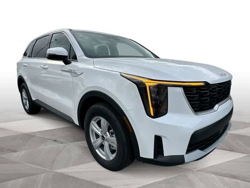 New 2026 Kia Sorento LX FWD image 2