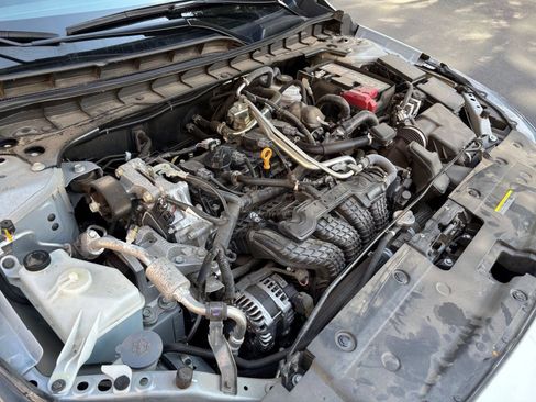 Used 2025 Nissan Altima 2.5 SV FWD image 27