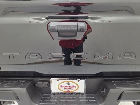 New 2026 Toyota Tacoma TRD Off-Road AWD/4WD image 25