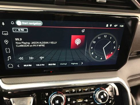 Used 2024 GMC Sierra 1500 Denali w/ Denali Reserve Package image 19