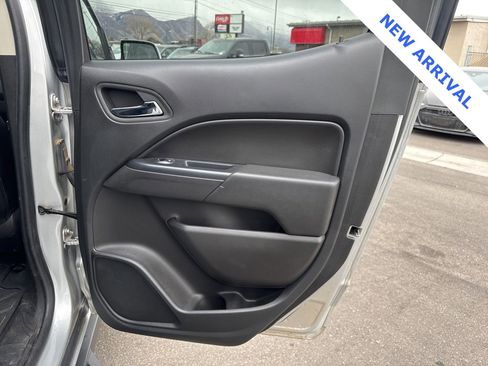 Used 2020 Chevrolet Colorado ZR2 image 12