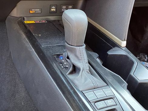 Used 2025 Toyota Camry LE FWD image 7