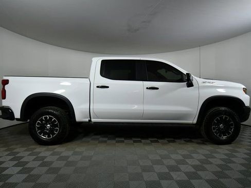 Used 2025 Chevrolet Silverado 1500 ZR2 w/ Technology Package image 15