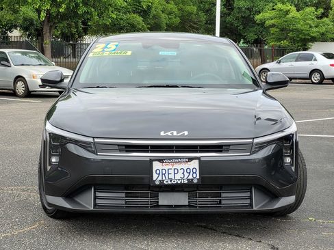 Used 2025 Kia K4 FWD image 3