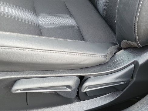 Used 2025 Honda Civic Sport image 17