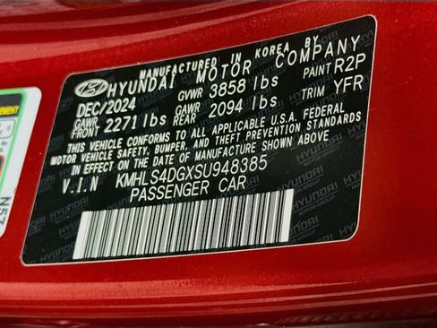Certified 2025 Hyundai Elantra SEL FWD image 35