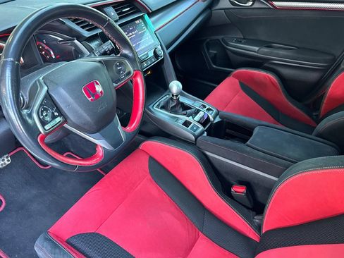 Used 2018 Honda Civic Type R image 9