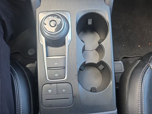 Used 2022 Ford Escape SEL w/ Technology Package image 45