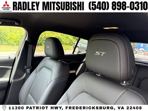 Used 2024 Buick Envista Sport Touring w/ Convenience I Package FWD image 2