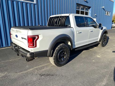 Used 2017 Ford F150 Raptor w/ Equipment Group 802A Luxury image 4
