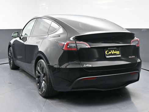 Used 2022 Tesla Model Y Performance image 6