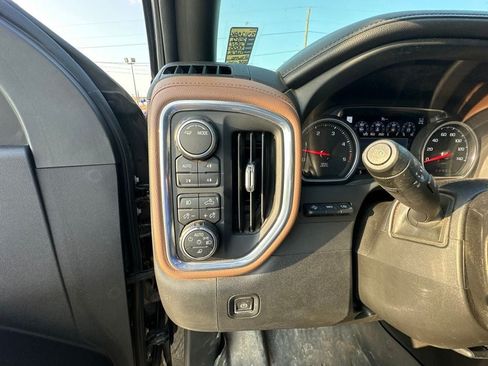 Used 2022 Chevrolet Silverado 3500 High Country w/ Z71 Off-Road Package AWD/4WD image 19