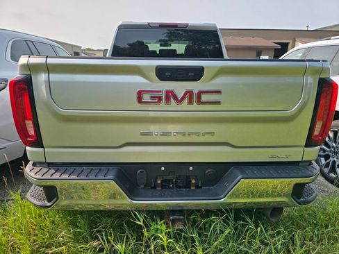 Used 2022 GMC Sierra 2500 SLT w/ X31 Off-Road Package AWD/4WD image 6