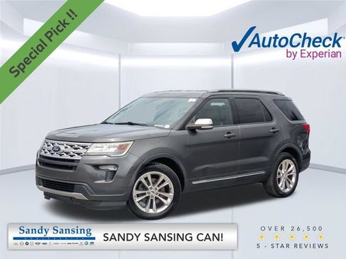Used 2019 Ford Explorer XLT w/ Equipment Group 202A FWD image 1