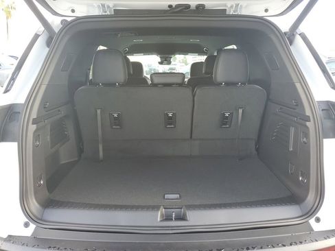 New 2026 Chevrolet Traverse LT w/ Midnight/Sport Edition image 8