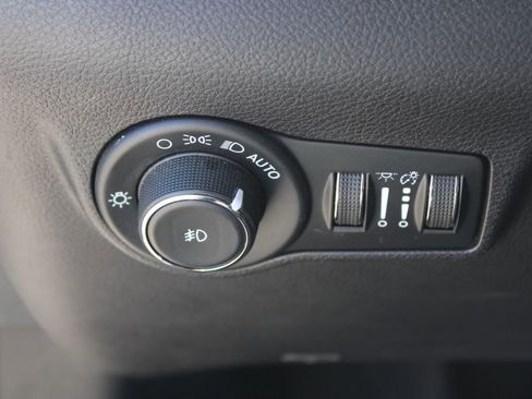 Used 2022 Jeep Compass Latitude image 26
