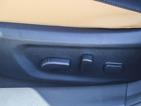 New 2025 Nissan Sentra SV w/ SV Premium Package image 12