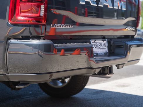 New 2026 RAM 2500 Laramie AWD/4WD image 10