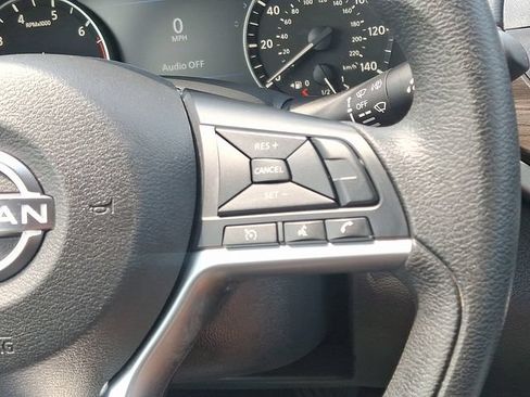 Used 2024 Nissan Altima 2.5 SV FWD image 20