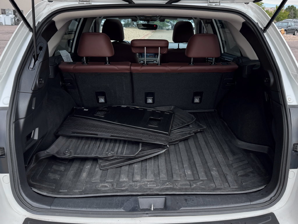 Used 2018 Subaru Outback 2.5i Touring w/ Popular Package #3 AWD/4WD image 13