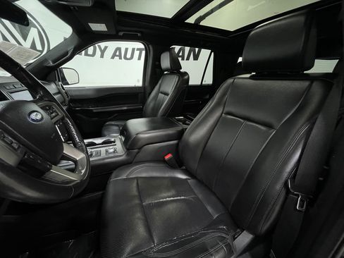Used 2021 Ford Expedition XLT image 14